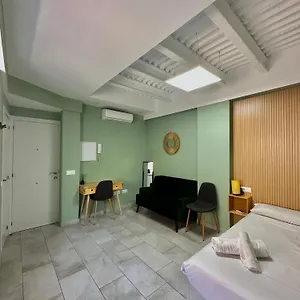 lovely-studio-apartment-malaga.es-andalucia.com/